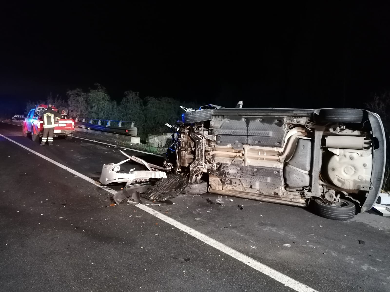 GRAVISSIMO INCIDENTE SULLA SS192, DUE FERITI