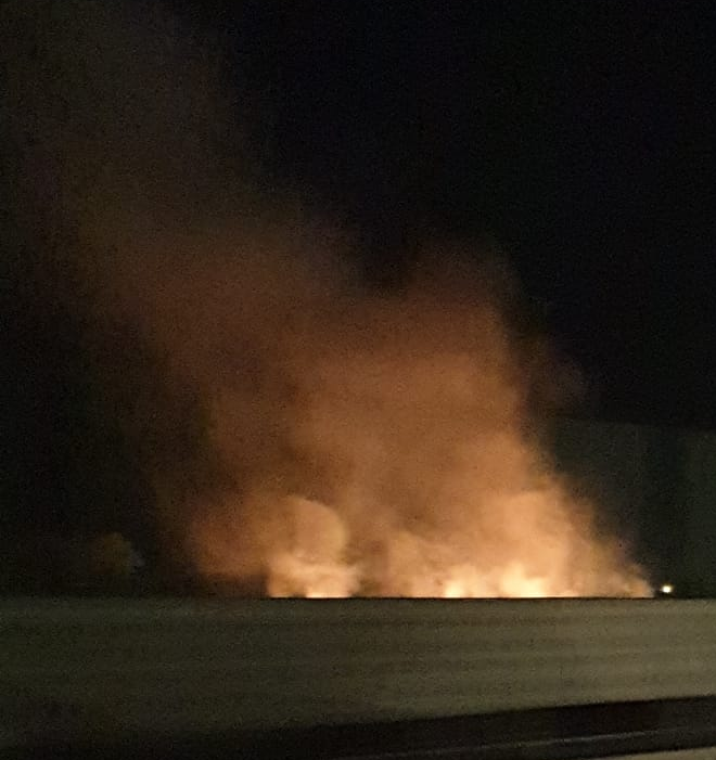 INCENDIO STERPAGLIE A RIDOSSO DELLA SUPERSTRADA 121