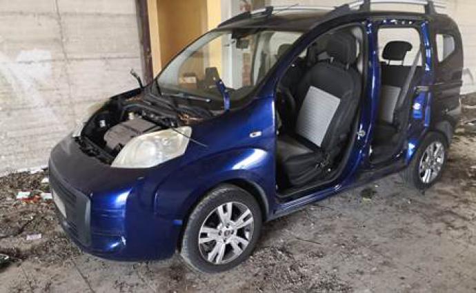 BELPASSO: LA POLIZIA SCOPRE CENTRALE DI SMANTELLAMENTO DI AUTO RUBATE, 4 ARRESTI