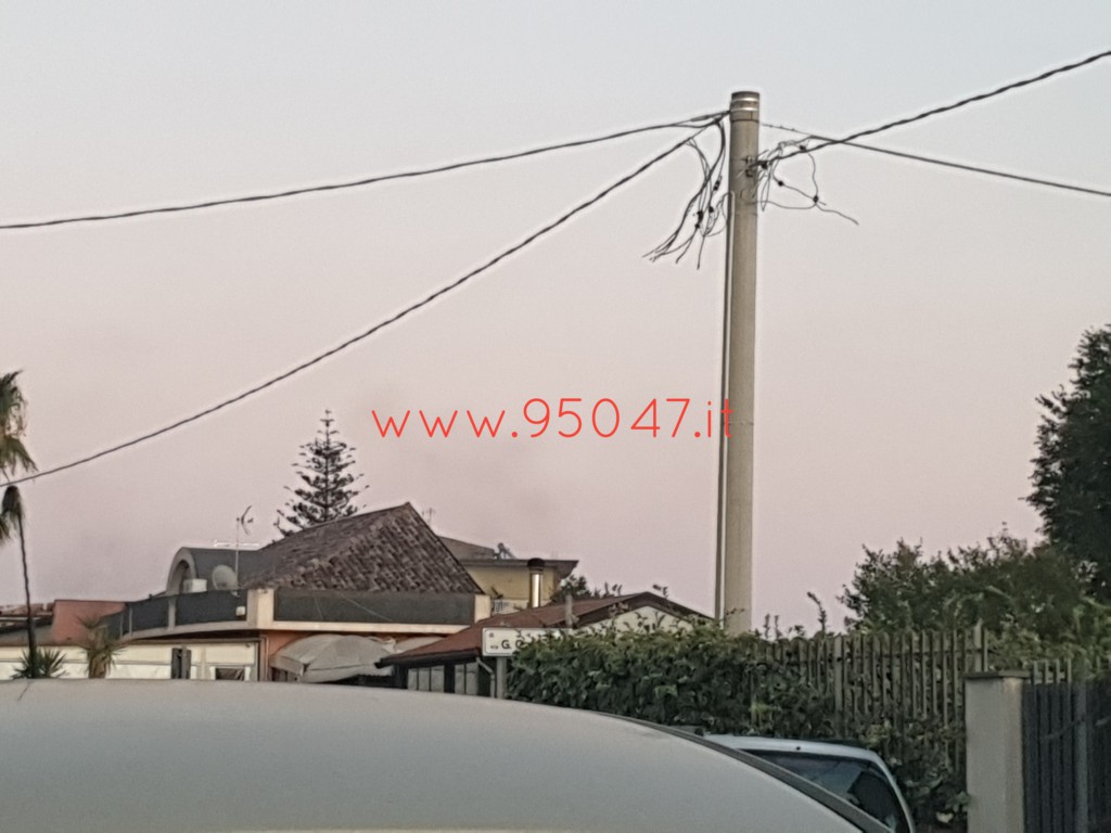 BELPASSO: A FUOCO LOCALE CUCINA DI UNA BAR: INTERVENTO DEI VIGILI DEL FUOCO