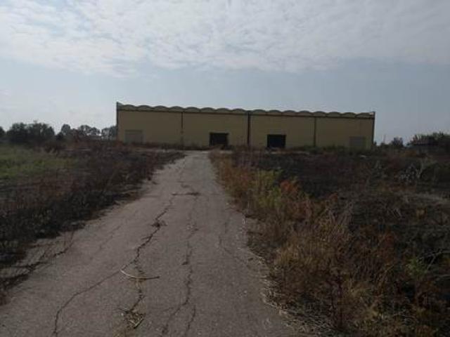 BELPASSO: LA POLIZIA SCOPRE CENTRALE DI SMANTELLAMENTO DI AUTO RUBATE, 4 ARRESTI