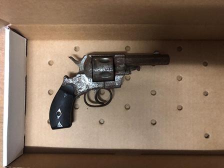 CATANIA: ARSENALE E CINQUE KG MARIJUANA IN SCANTINATO, DENUNCIATO 79ENNE