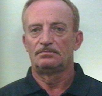 BELPASSO: AI DOMICILIARI, SORPRESO A PASSEGGIARE PER LE VIE DEL PAESE