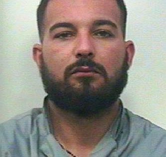 PATERNO': RAPINA MEDICO SOTTO GLI OCCHI DEI PASSANTI CHE CHIAMANO IL 112, UN ARRESTO