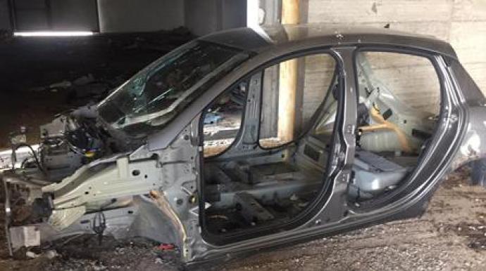 BELPASSO: LA POLIZIA SCOPRE CENTRALE DI SMANTELLAMENTO DI AUTO RUBATE, 4 ARRESTI