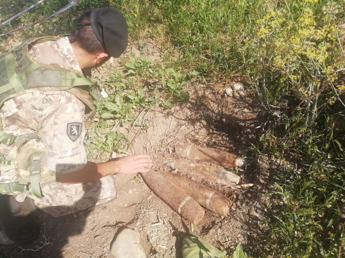 PATERNÒ: RINVENUTE E DISTRUTTE 4 GRANATE DELLA SECONDA GUERRA MONDIALE - 