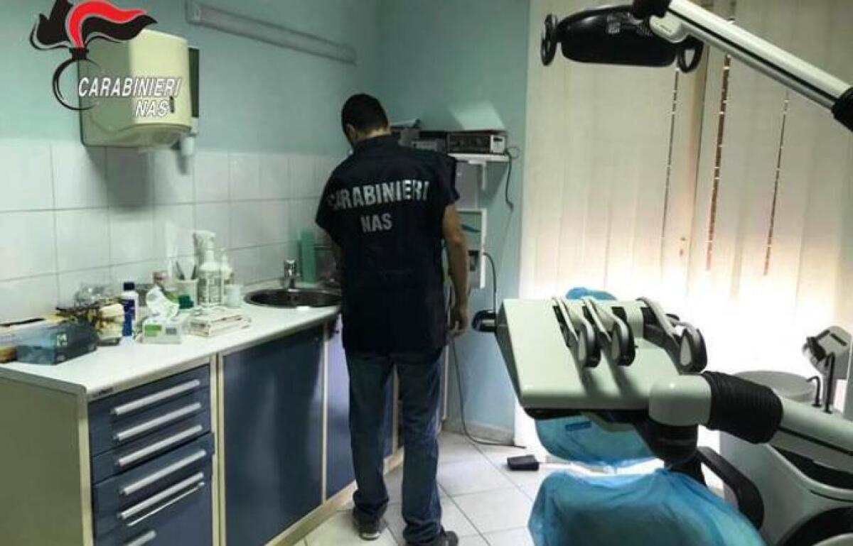 BIANCAVILLA: SCOPERTO FALSO DENTISTA - 