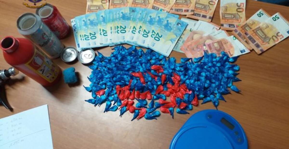 SIRACUSA: PERCEPIVA IL REDDITO DI CITTADINANZA MA ERA PROPRIETARIO DI UNA PORSCHE E SPACCIAVA DROGA - 