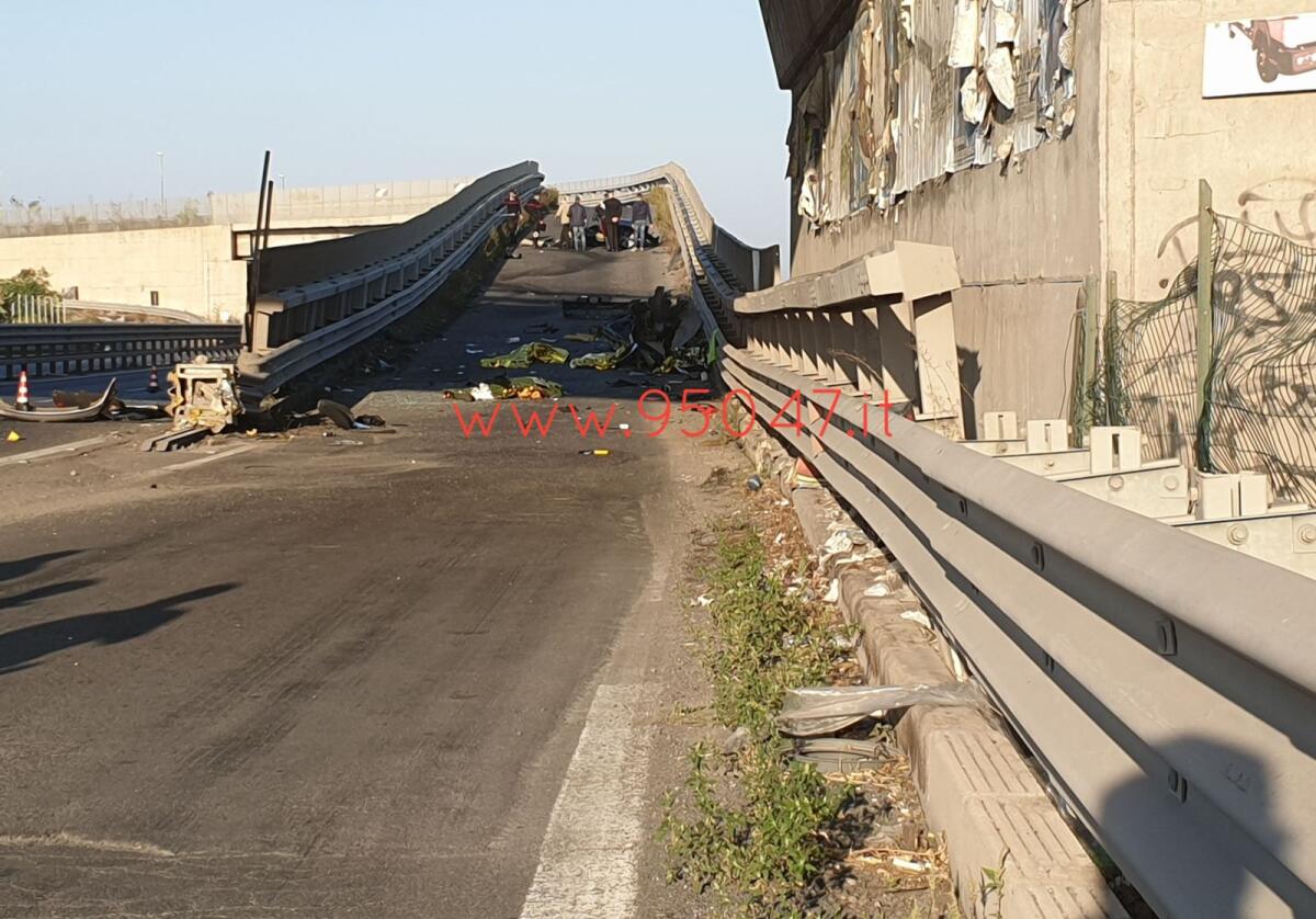 SS121, ALBA DI SANGUE , QUATTRO RAGAZZI MORTI. - 