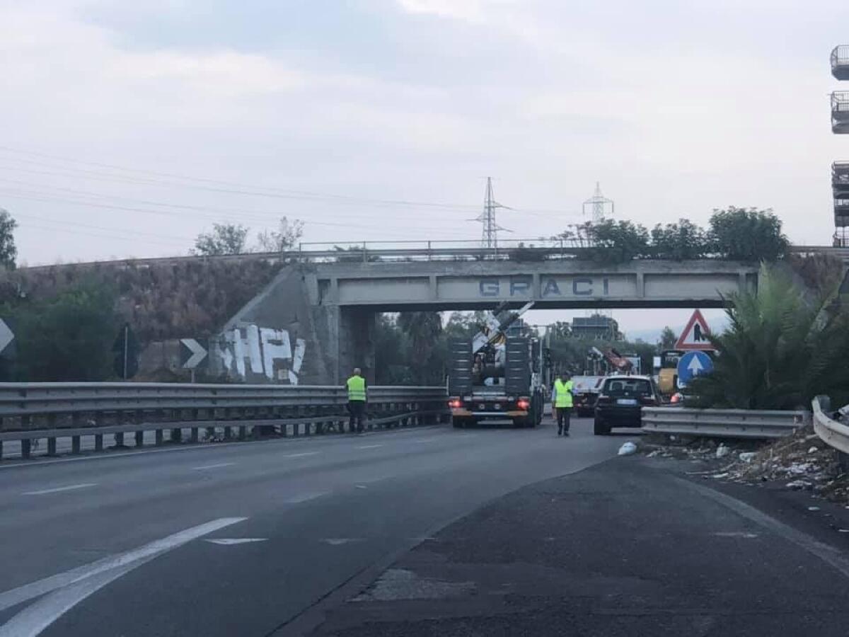 DEMOLIZIONE PONTE GRACI, STAMATTINA VISITA DELL’ASSESSORE FALCONE SULLA SS121 - 