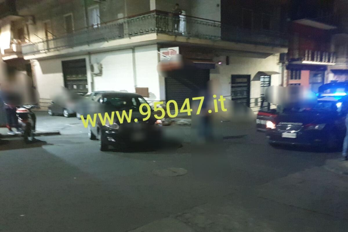 PATERNO': INCIDENTE TRA AUTO E MOTORINO ELETTRICO IN VIA SARDEGNA, UN FERITO - 