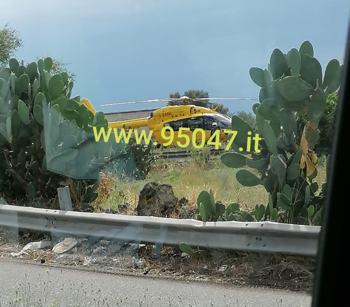 GRAVISSIMO INCIDENTE SULLA 284, SCONTRO TRA DUE AUTO - 