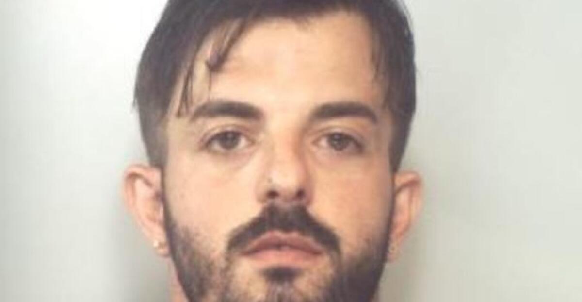 MISTERBIANCO: SPACCIAVA DROGA NEL CENTRO, ARRESTATO - 