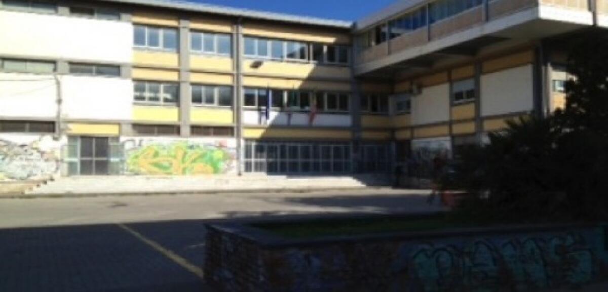 PATERNO’: TOPI A SCUOLA, CHIUSA SCUOLA MEDIA STATALE “VIRGILIO” DI VIA DEGLI STUDI PER DERATTIZZAZIONE - 