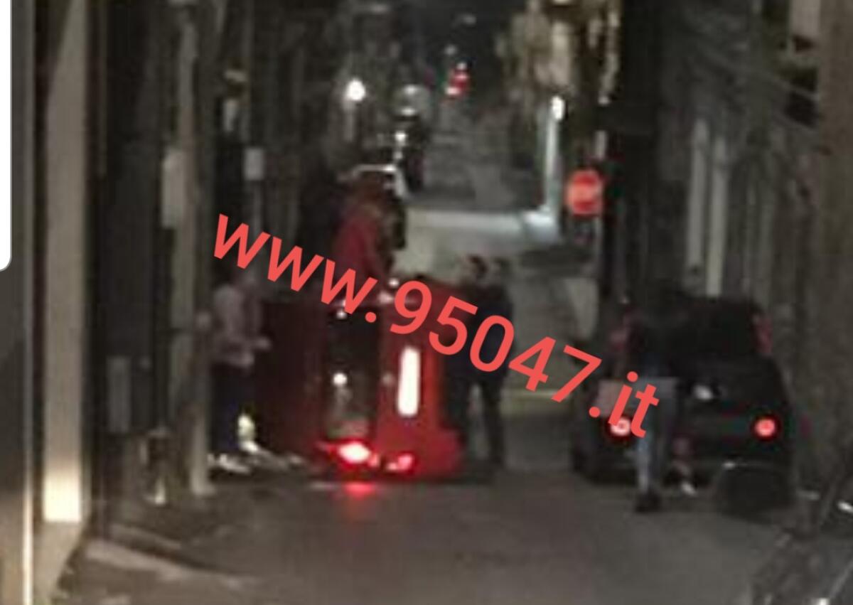 BELPASSO: AUTO SI RIBALTA SU UN FIANCO, CONDUCENTE ILLESA - 