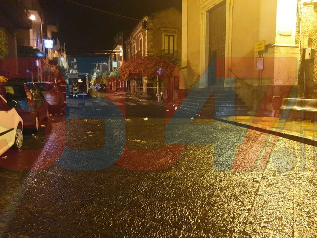 BOMBA D'ACQUA SU MISTERBIANCO, FULMINE COLPISCE CAMPANILE DI UNA CHIESA