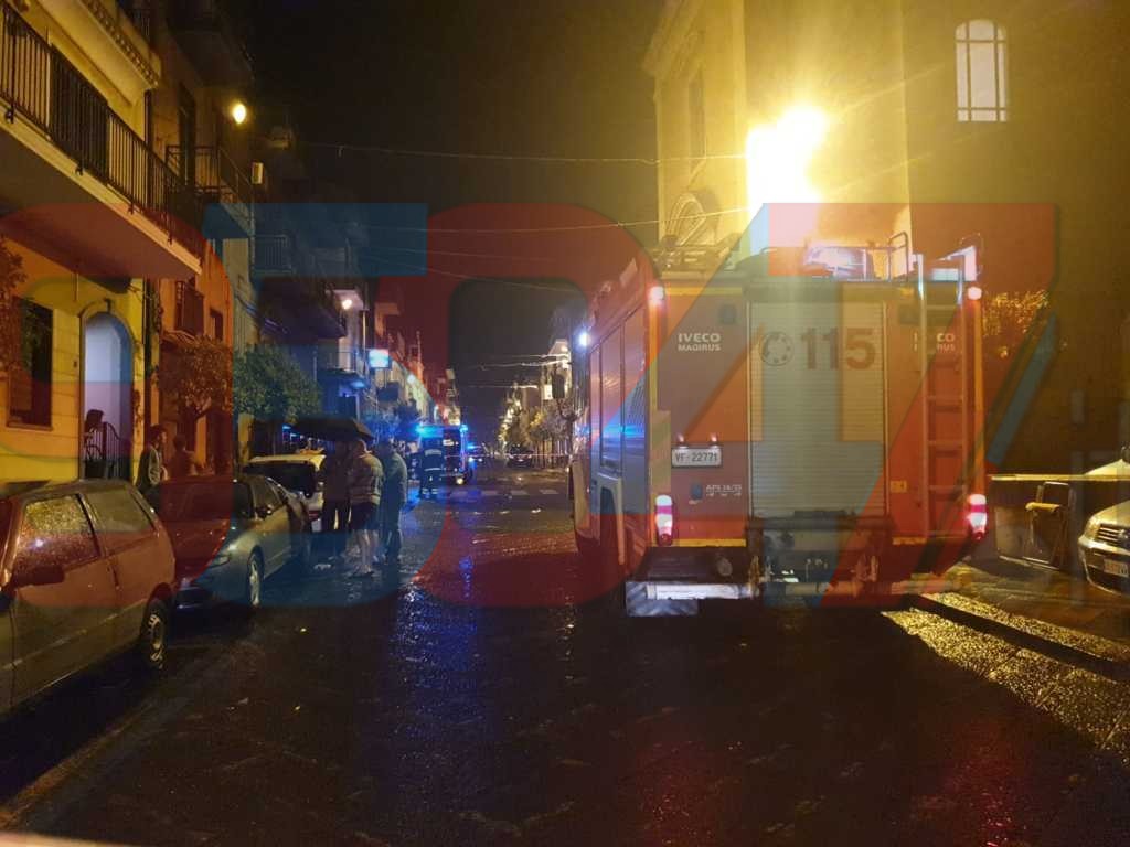 BOMBA D'ACQUA SU MISTERBIANCO, FULMINE COLPISCE CAMPANILE DI UNA CHIESA
