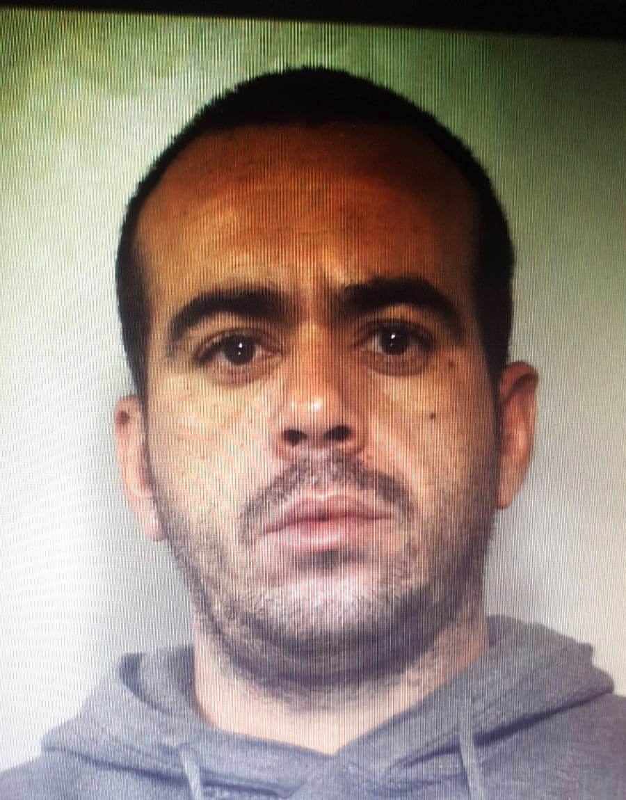 CATANIA: SORPRESI A CONFEZIONARE DROGA, ARRESTATI TRE PUSHER