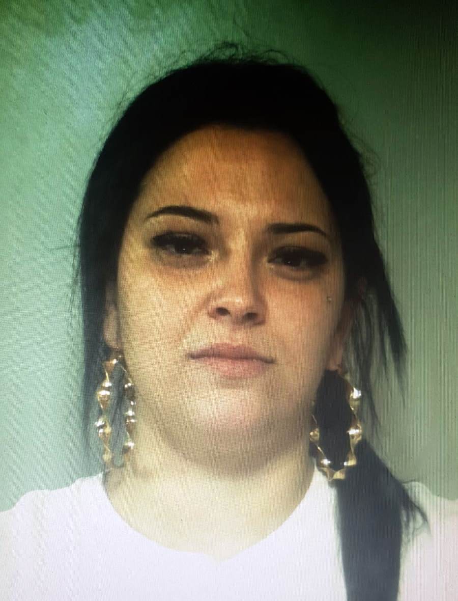 CATANIA: SORPRESI A CONFEZIONARE DROGA, ARRESTATI TRE PUSHER