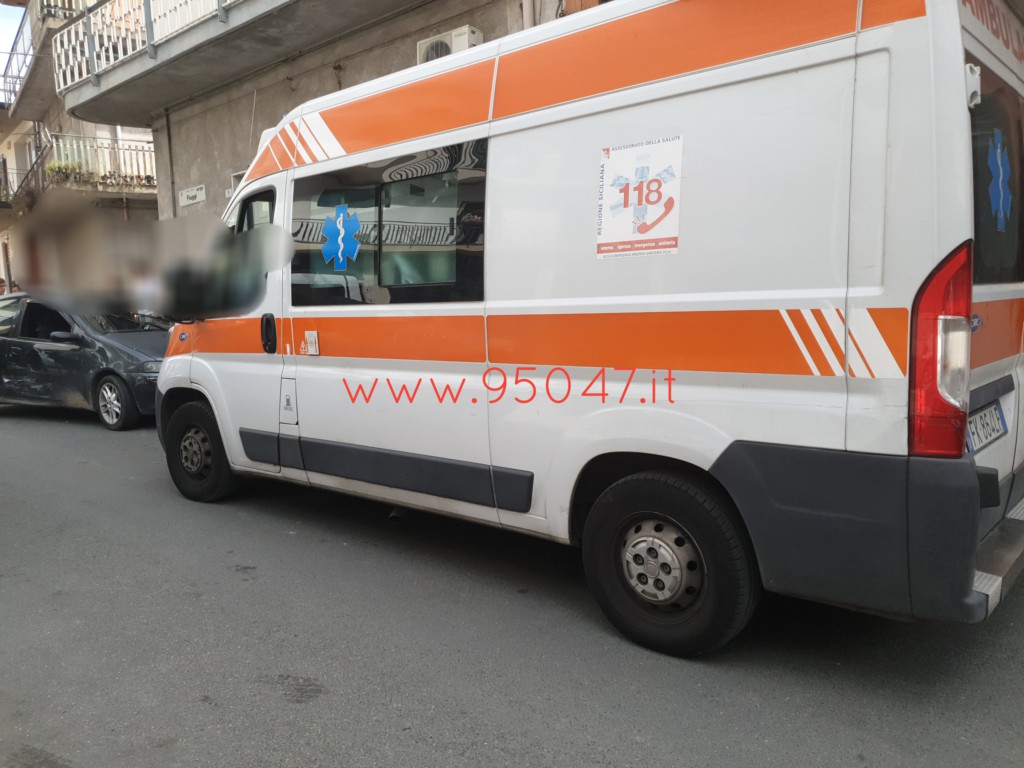 PATERNÒ: INCIDENTE IN LARGO FIUGGI