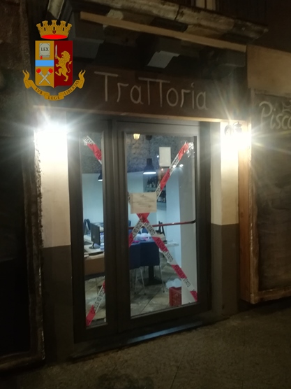 CATANIA: TOPI, BIRRE SCADUTE E SPORCIZIA,  CHIUSI TRE LOCALI
