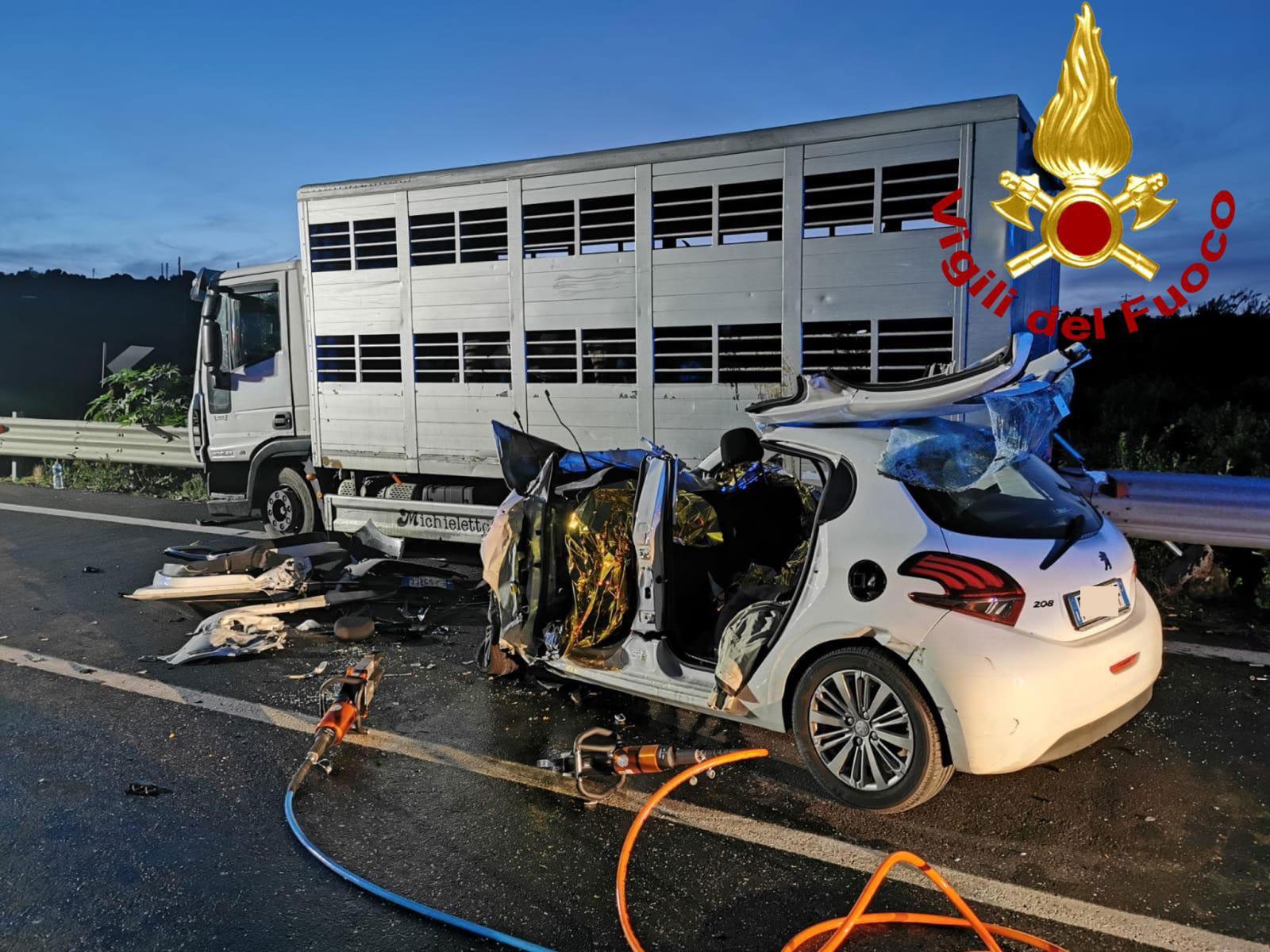 INCIDENTE MORTALE SULLA SS194 A FRANCOFONTE: 3 MORTI