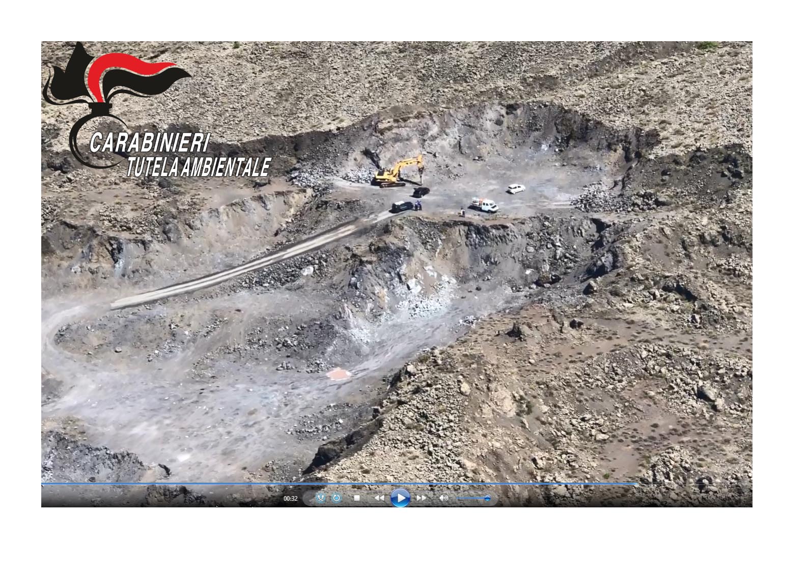 BRONTE: SEQUESTRATA UNA CAVA ABUSIVA DI MATERIALE BASALTICO LAVICO DI BEN  80.000 MQ.