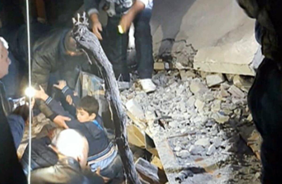 TERREMOTO IN ALBANIA, SALE IL BILANCIO DELLE VITTIME:ALMENO 21 MORTI E OLTRE 600 FERITI - 