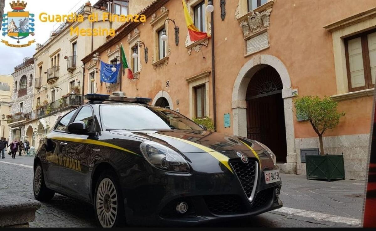 TAORMINA, ARRESTATO L'AVVOCATO DEL COMUNE: RUBAVA I SOLDI DELLE BOLLETTE DELL'ACQUA - 