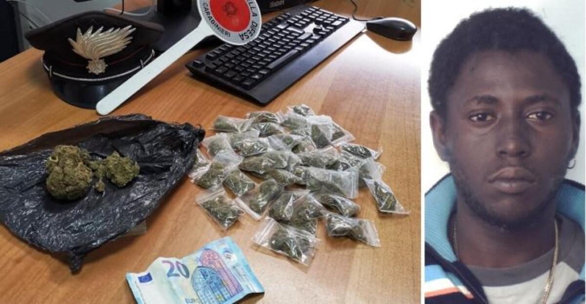 CATANIA, SPACCIO: PRESO 25ENNE MENTRE SI ARRAMPICA SUL BALCONE - 