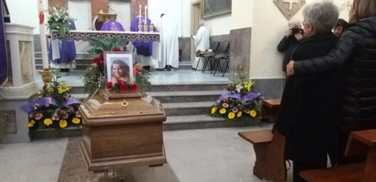 TRAGEDIA DI PARTINICO, CELEBRATI A GIARDINELLO I FUNERALI DI ANA MARIA - 