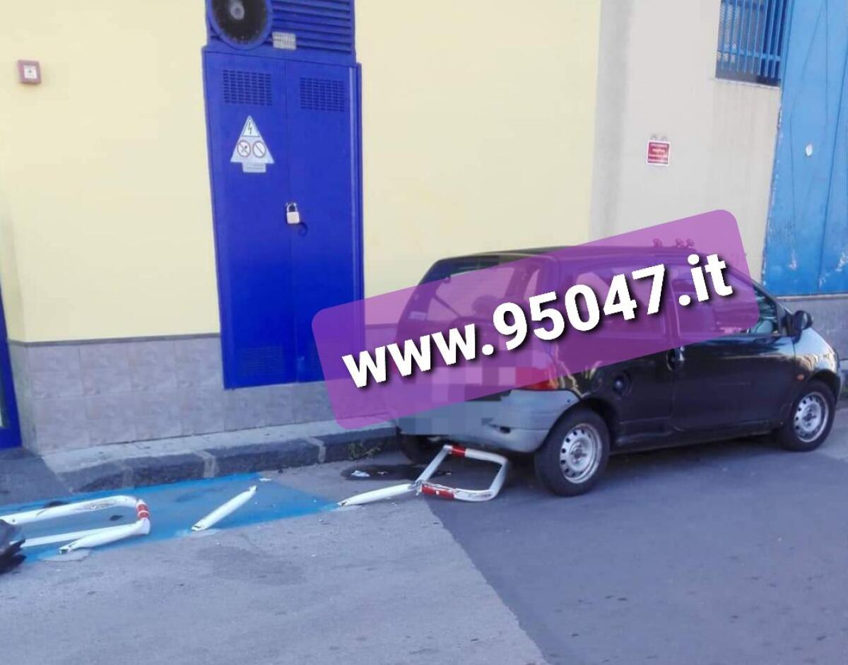 PATERNO' STRANO INCIDENTE IN VIA BALATELLE - 