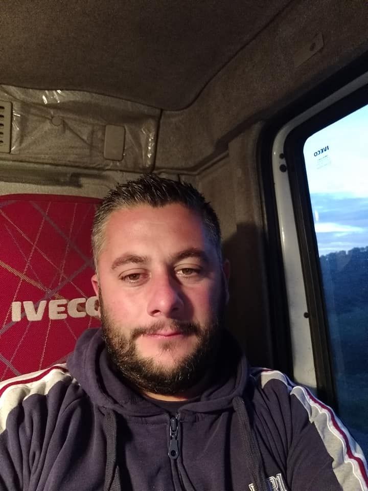 CAMIONISTA PATERNESE SALVA FAMIGLIA DAL FIUME IN PIENA