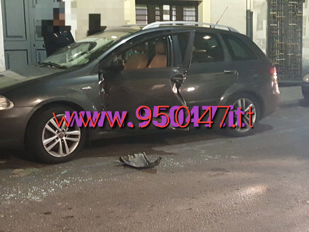 PATERNÒ: APRE LA PORTIERA , VIENE DISTRUTTA DALL' AUTO CHE SOPRAGGIUNGE