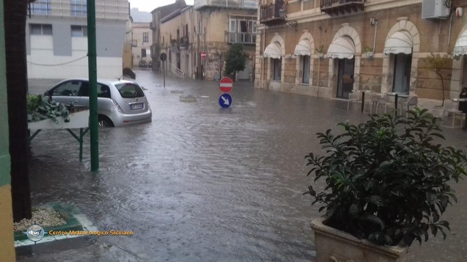MALTEMPO IN SICILIA, L'ALLUVIONE METTE IN GINOCCHIO LICATA
