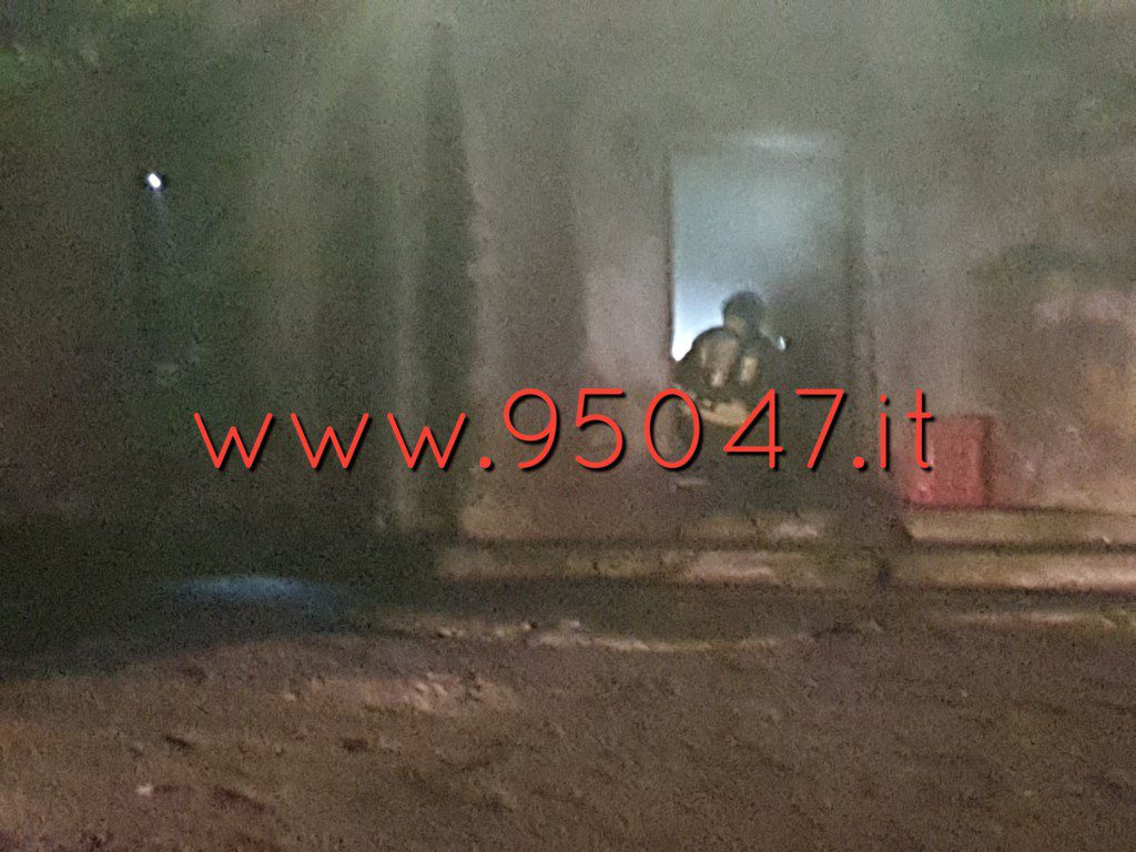 PATERNÒ: INCENDIO IN UN DEPOSITO, PROBABILE DOLO