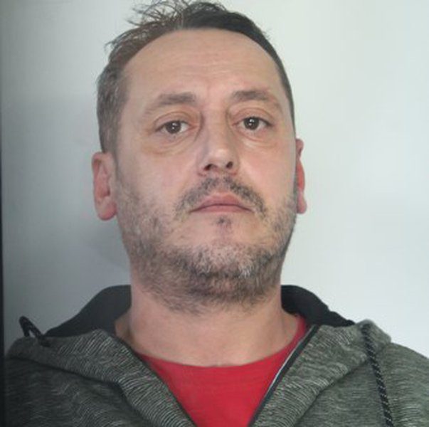 CATANIA: ESTORSIONE AL TITOLARE DI UN CAMION DEI PANINI: CINQUE ARRESTATI