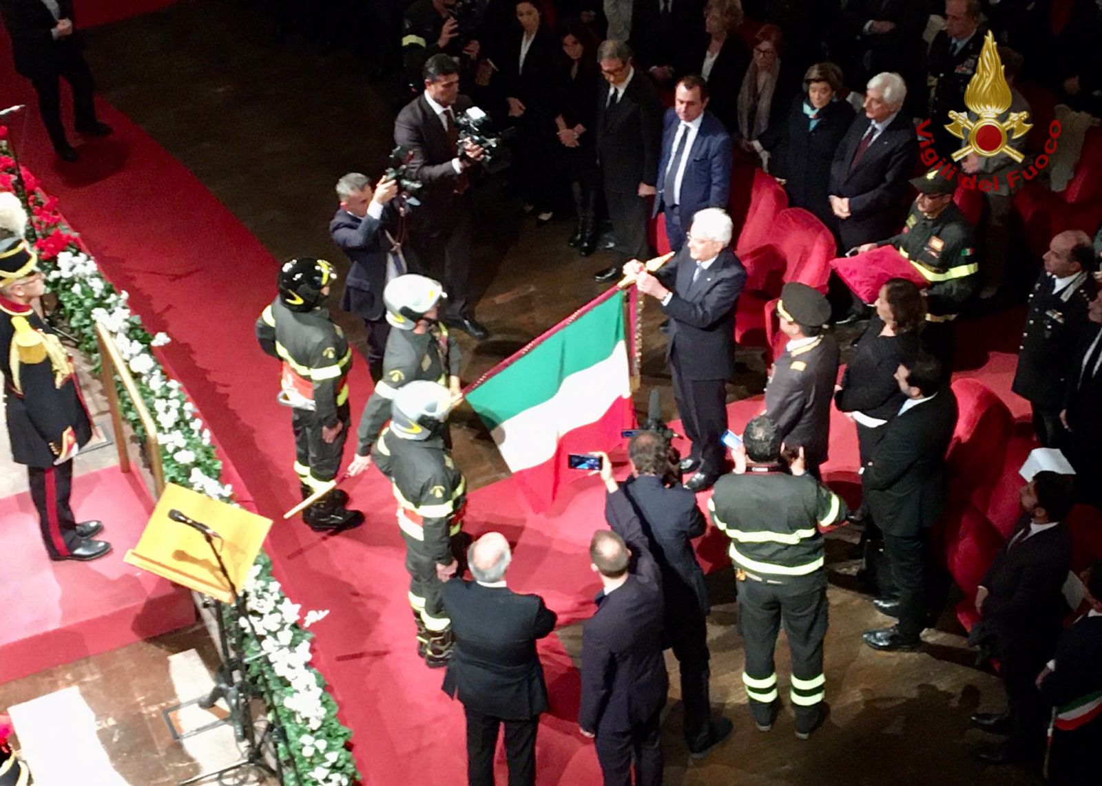 IL PRESIDENTE MATTARELLA A CATANIA: MEDAGLIA AL MERITO AI VIGILI DEL FUOCO