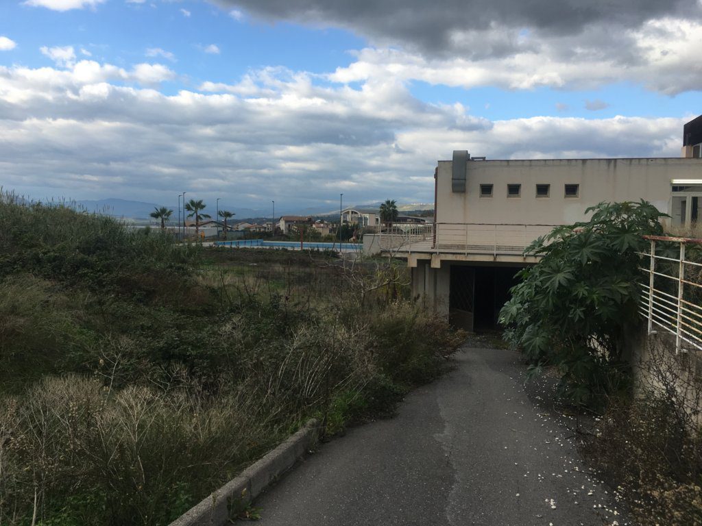 PATERNO' PARLANO I DIPENDENTI DELLA PISCINA, riceviamo e pubblichiamo