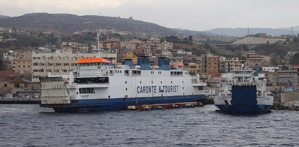 ARRESTATI PER CORRUZIONE GLI AMMINISTRATORI DI CARONTE&TOURIST E IL SINDACO DI VILLA SAN GIOVANNI - 