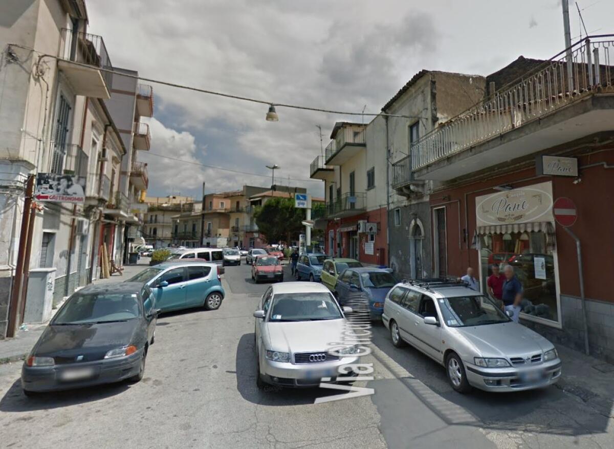 PATERNO': FURTO IN UN BAR, SCASSINATA SARACINESCA - 