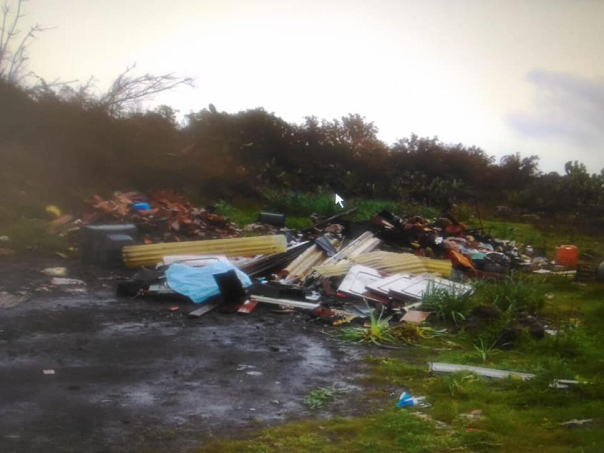 PATERNO': SEQUESTRATA AREA CON DISCARICA ABUSIVA E RIFIUTI - 