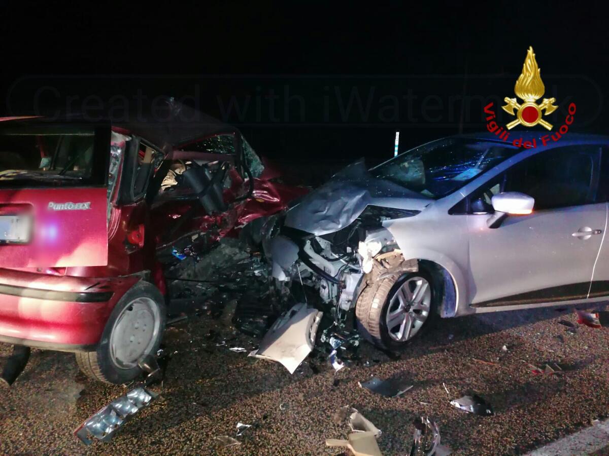 INCIDENTE NELLA NOTTE A SFERRO, UN FERITO GRAVE - 