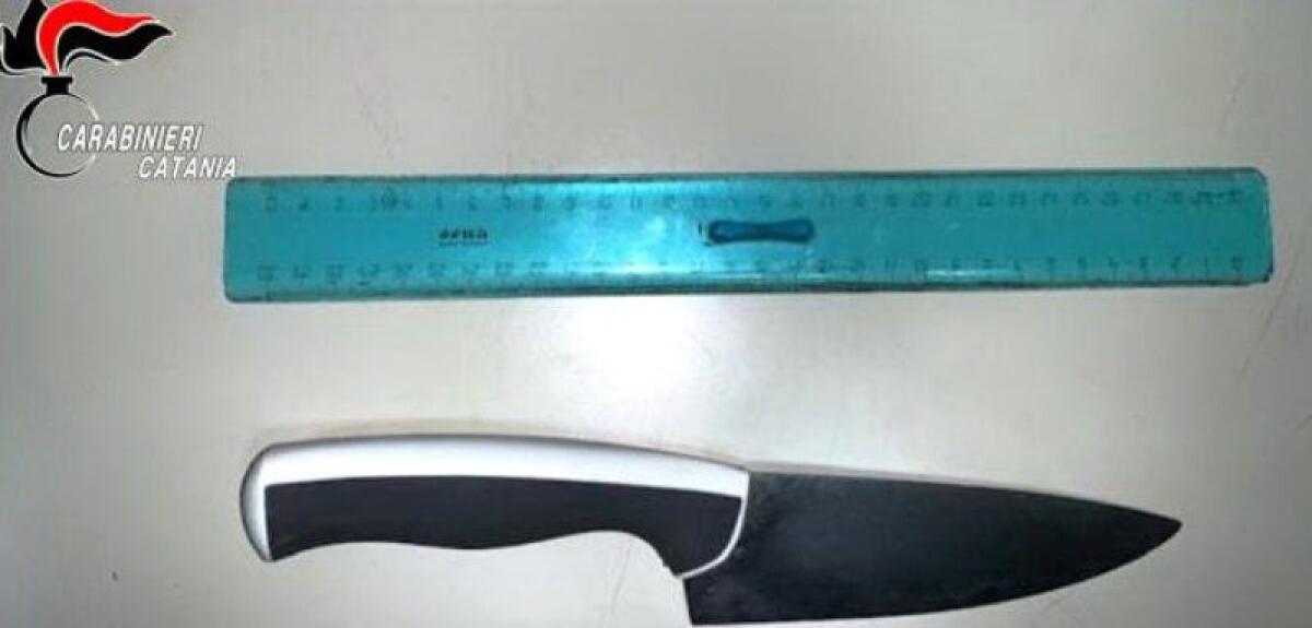 MASCALUCIA: PICCHIA, VIOLENTA E FILMA LA EX PER DIVULGARE IL VIDEO SU INTERNET - 