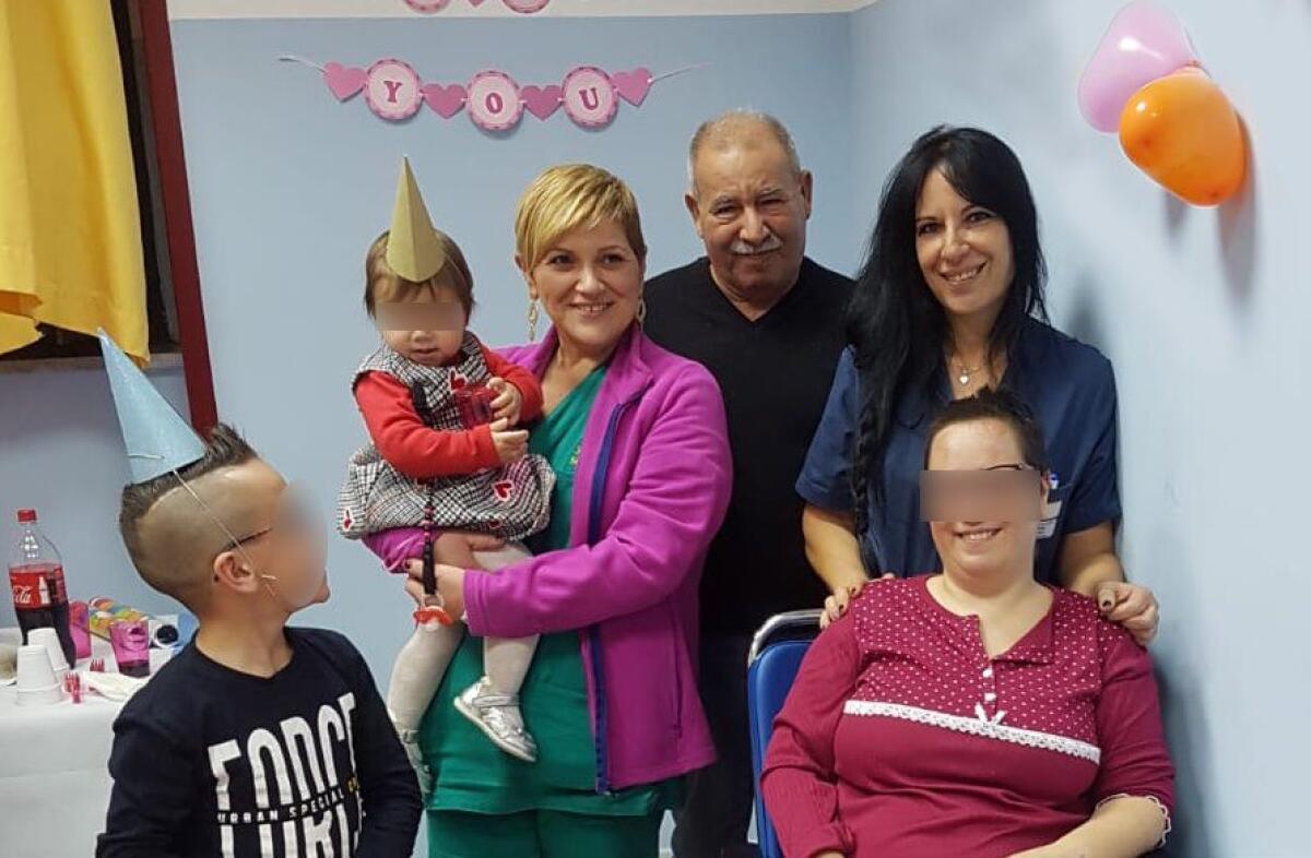 CATANIA, LA MAMMA È IN OSPEDALE E LA FIGLIA COMPIE UN ANNO: GLI INFERMIERI ORGANIZZANO LA FESTA - 