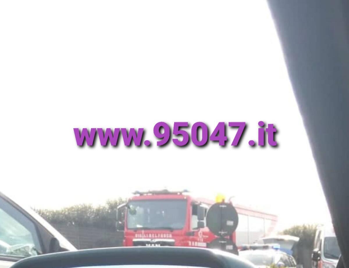 INCIDENTE IN TANGENZIALE, RIPERCUSSIONI SUL TRAFFICO SULLA SS121 - 