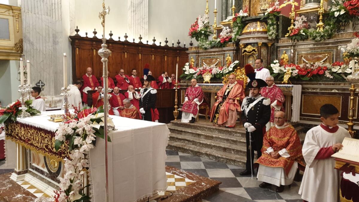 PATERNÒ FESTEGGIA SANTA BARBARA E MONS. GRISTINA NOMINA I NUOVI CANONICI DELLA COLLEGIATA - 