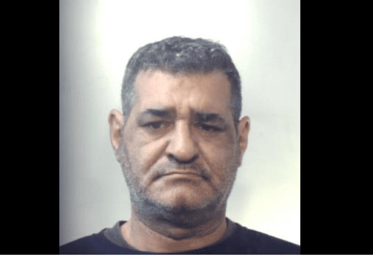 VALVERDE: RUBA RIPETUTAMENTE IN UN RISTORANTE, ARRESTATO IN FLAGRANZA DAI CARABINIERI - 