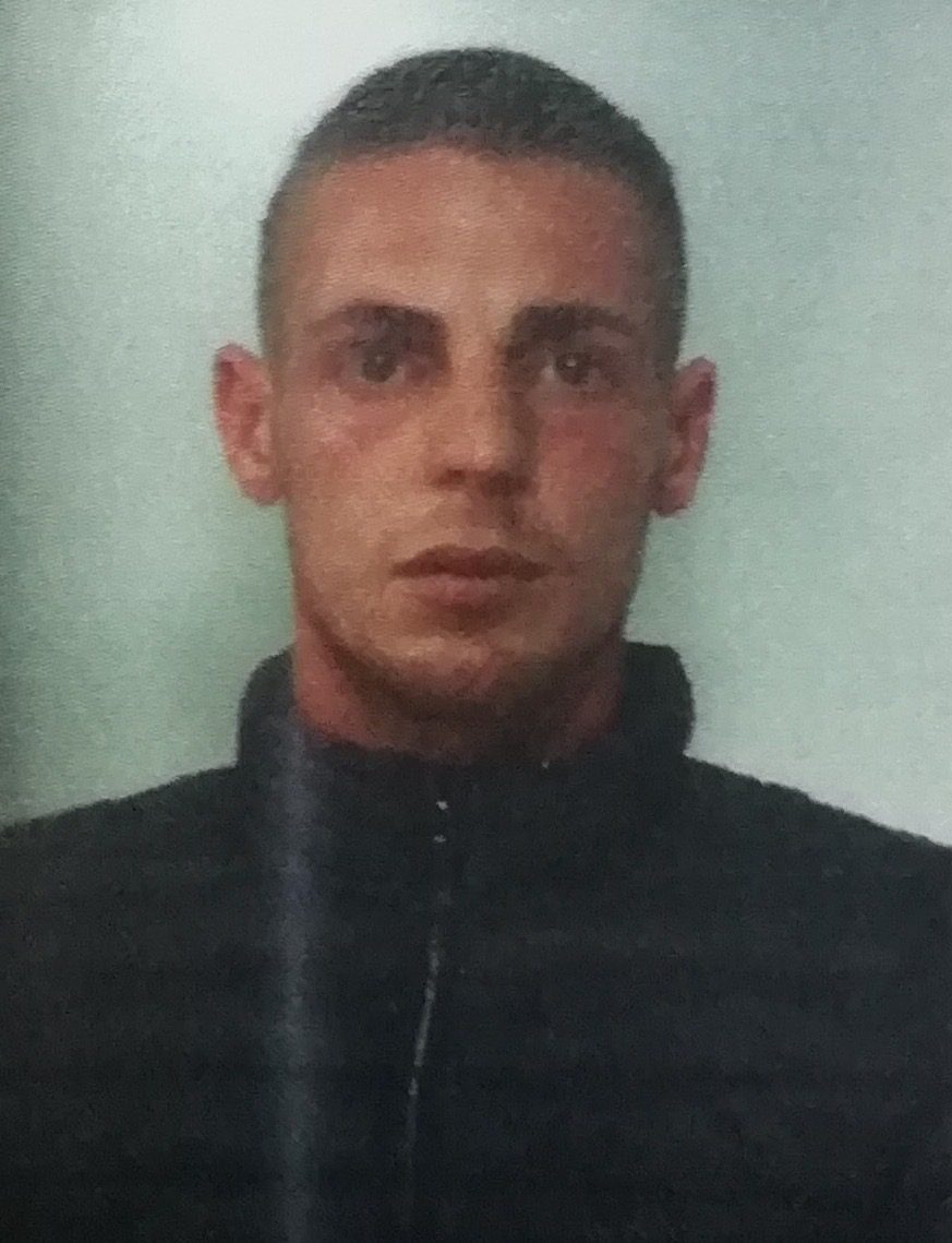 PALAGONIA: 24ENNE TENTA DI UCCIDERE SUO COETANEO SPARANDOGLI COLPI DI FUCILE E COLPENDOLO CON VARIE COLTELLATE