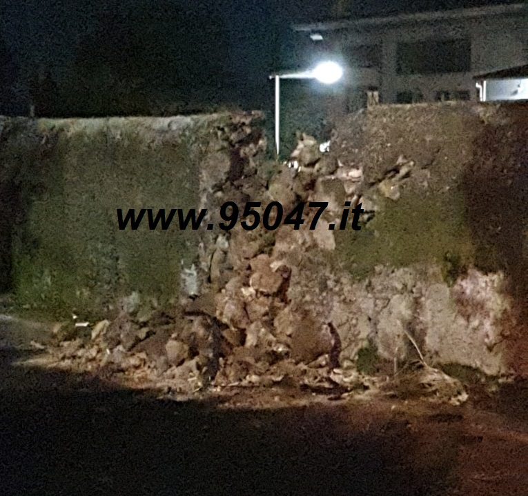 PATERNÒ: INCIDENTE ZONA TRE FONTANE, ATTENZIONE A MURO CROLLATO